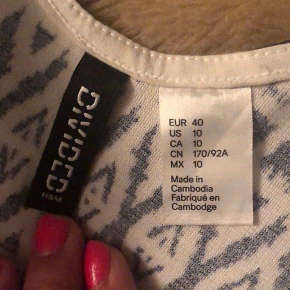 Summer dress - Picture 3 of 4